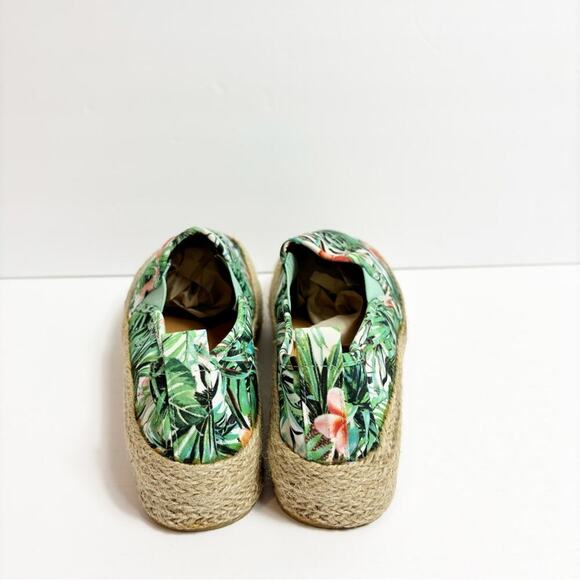 QUPID TROPICAL LEAF GREEN PINK WHITE WOMEN ESPADRILLES SIZE 6 - Picture 6 of 6